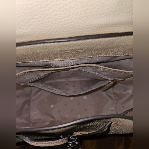 Kate Spade NWOT Knott Colorblock Pebbled Leather Medium backpack. Warm stone - Picture 13 of 15